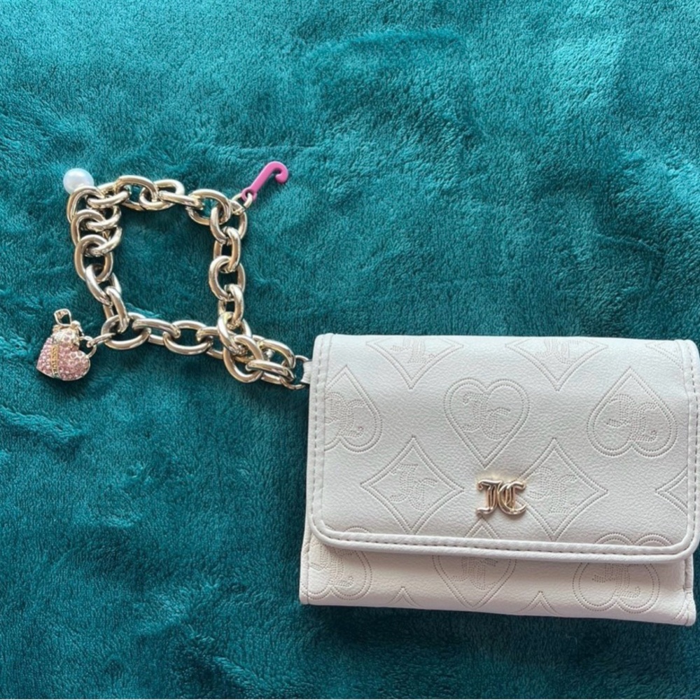 Elegant Cream Wallet with Gold Chain by Juicy Couture